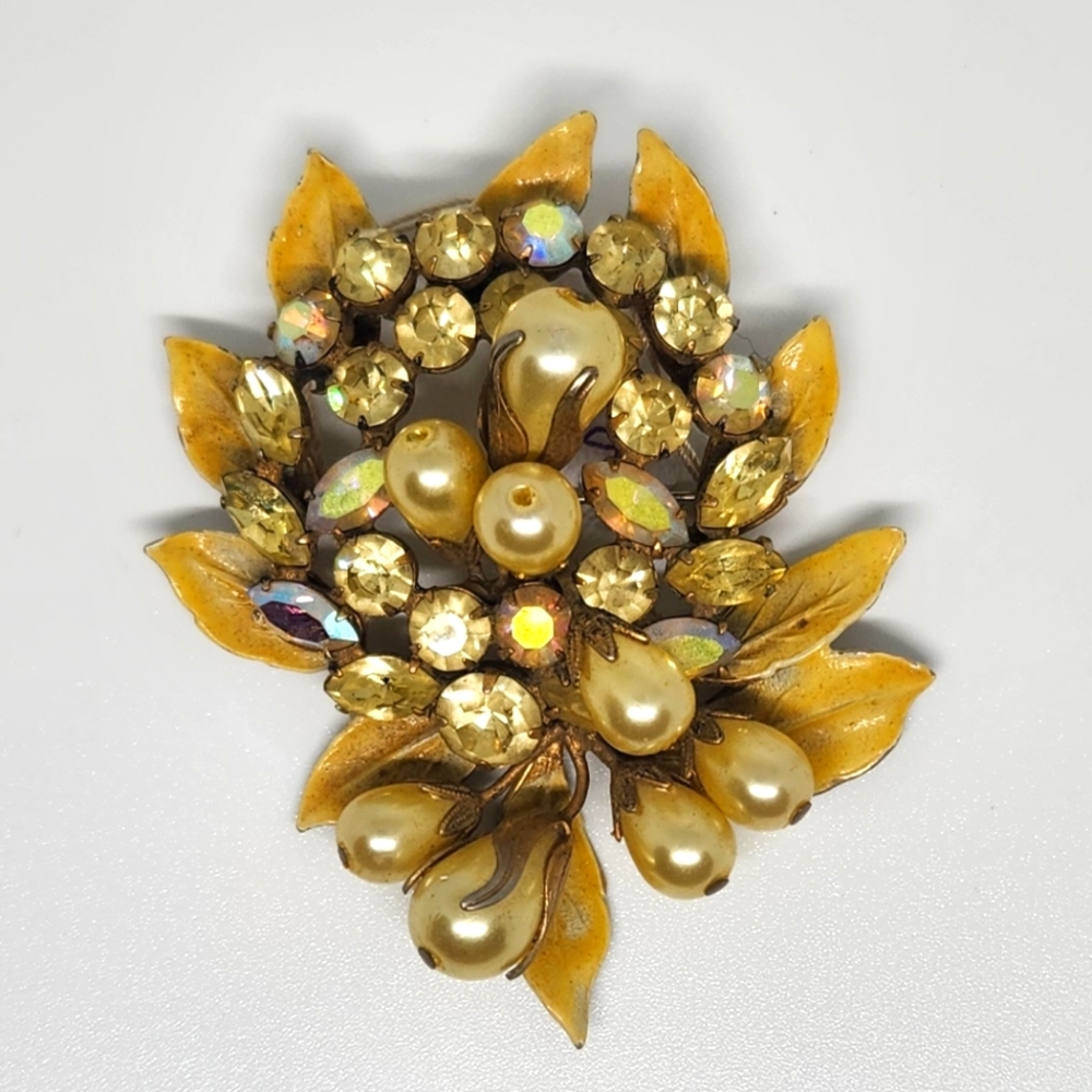 Regency Jewels Pearl and Aurora Borealis Floral Brooch